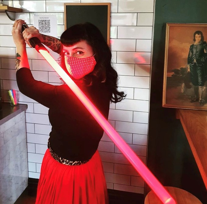 Howlin' Wolf Vivianne With Light Rod