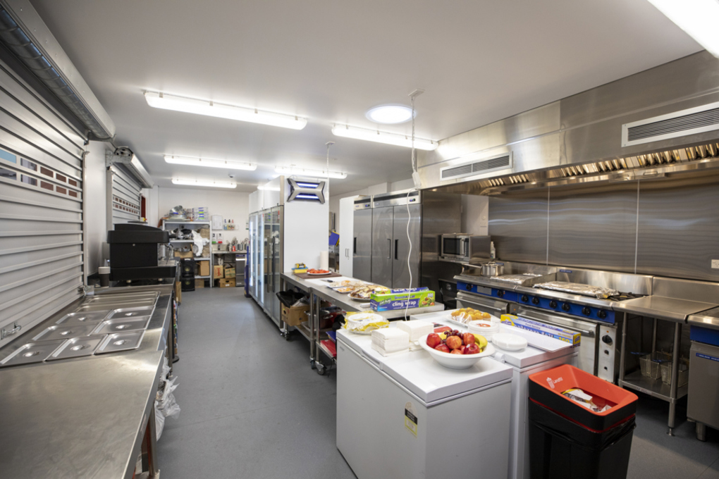 38 391816 Kitchen