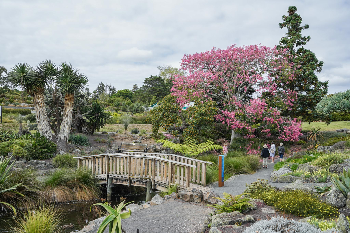 Auckland Botanic Garden. 