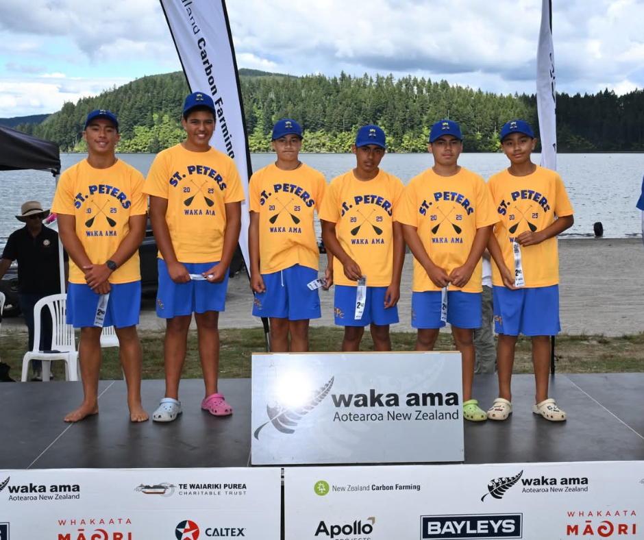 Waka ama team.