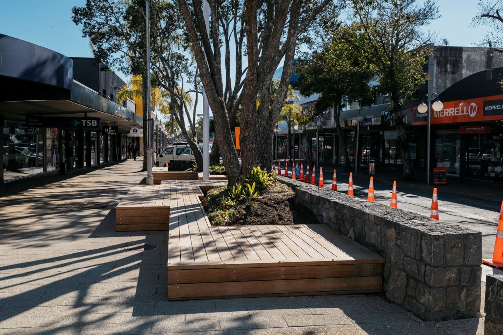 Hurstmere Road now one-way with completion of Anzac and Lake Rd intersections (1)