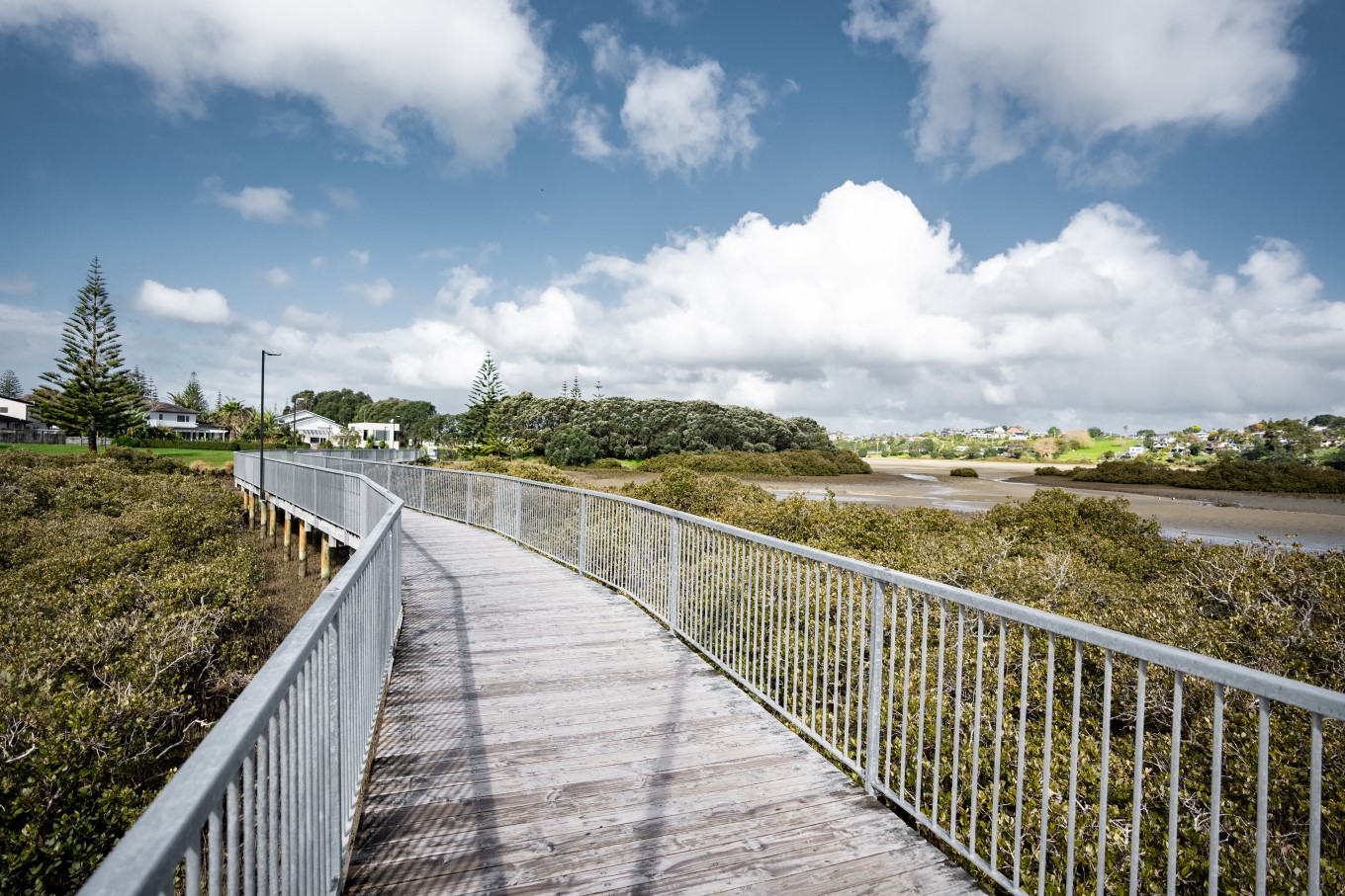 Te Ara Tahuna Ōrewa Estuary Path.