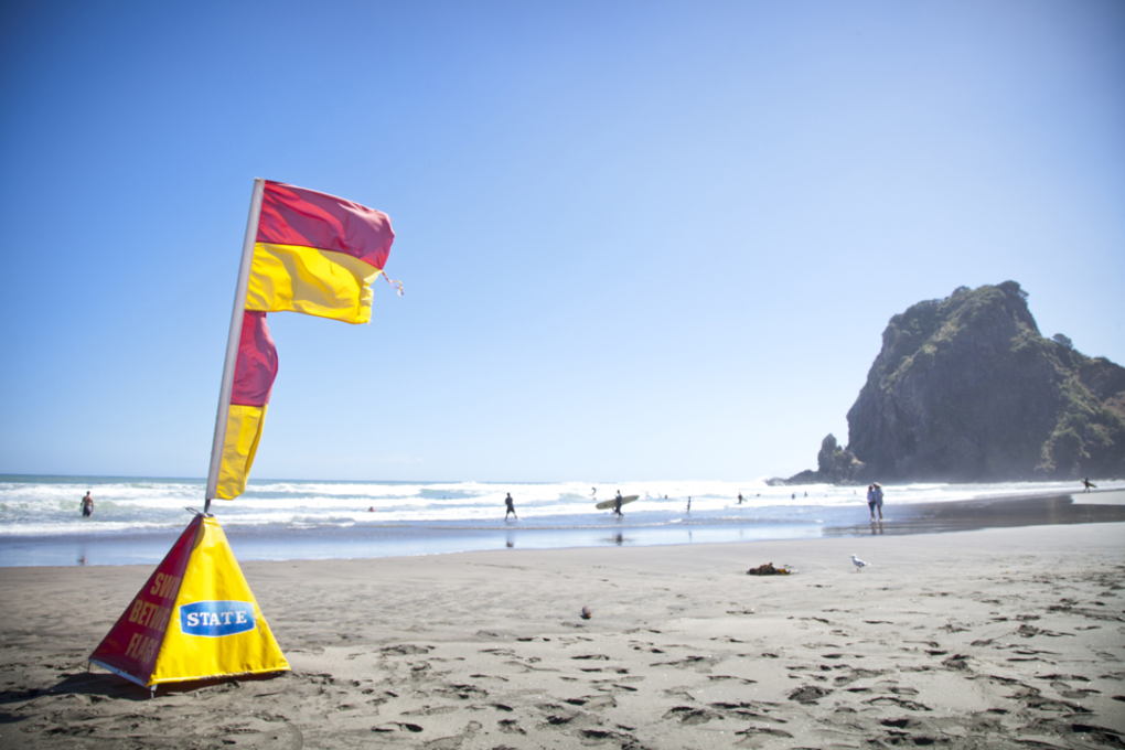 Piha Surf lifesavers get $10,000 grant for emergency power
