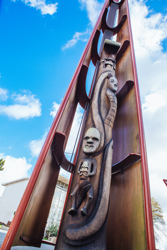 Voyage the Stars_Manukau Library  Pou.jpg