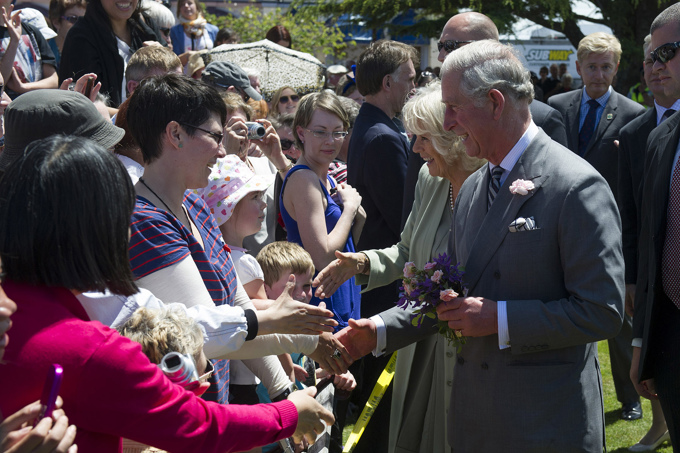 Aotea Square walkabout for royal couple