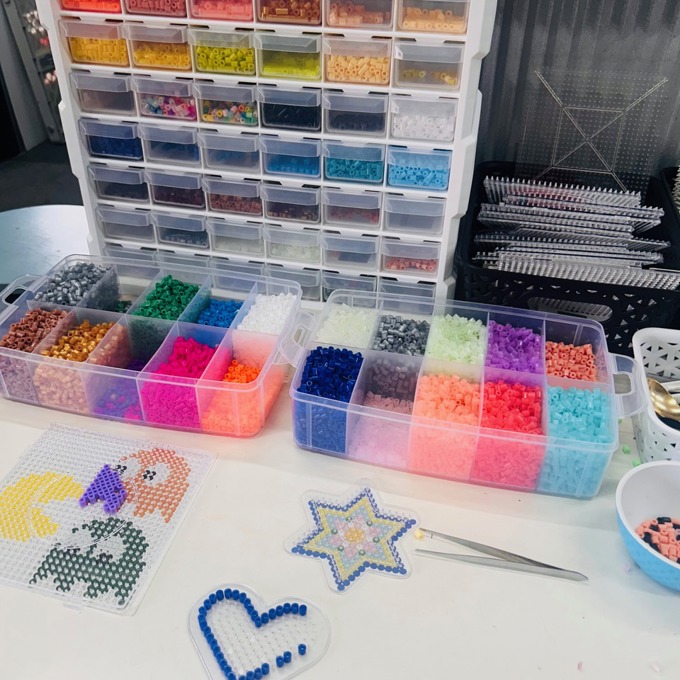 pixel table_ezu1myju.jpeg