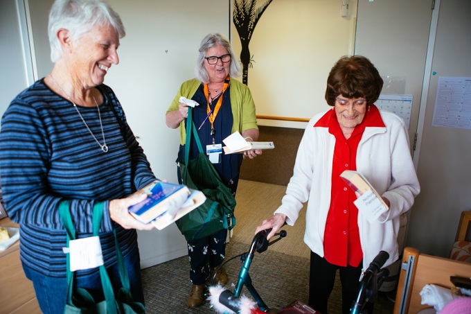 Bringing books to Aucklanders (1)