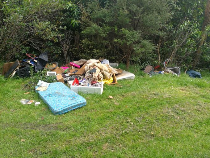 Don't Be A Dumper 2 (1)