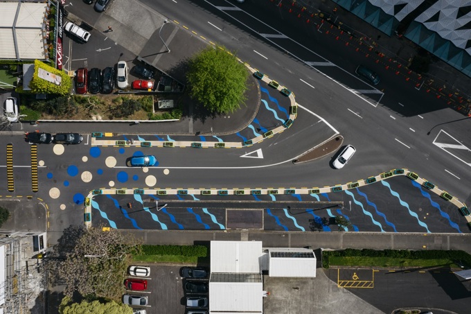 Colourful streetscape makes Sale Street safer for all (2)