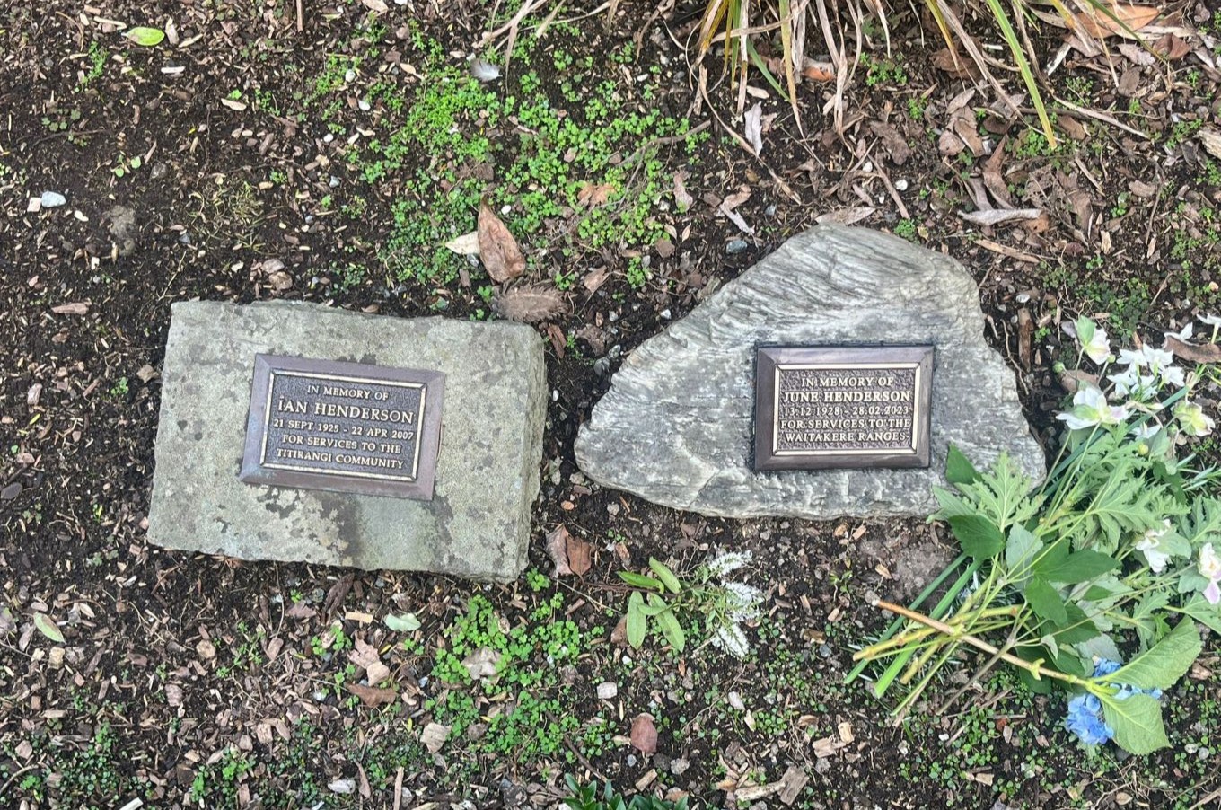 June and Ian Henderson plaques.