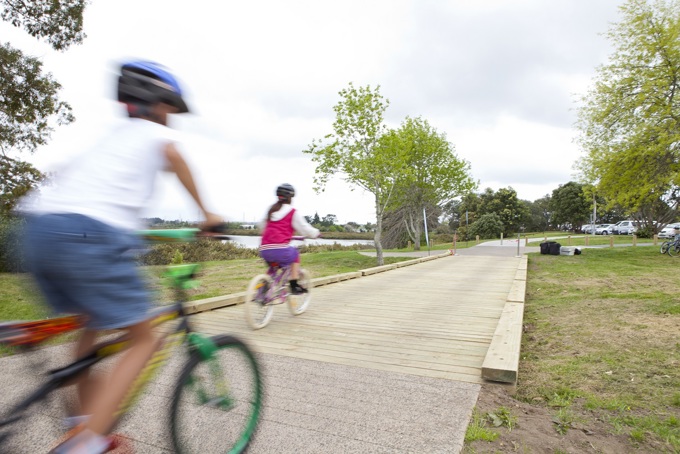 Te Whau Pathway work continues.jpg