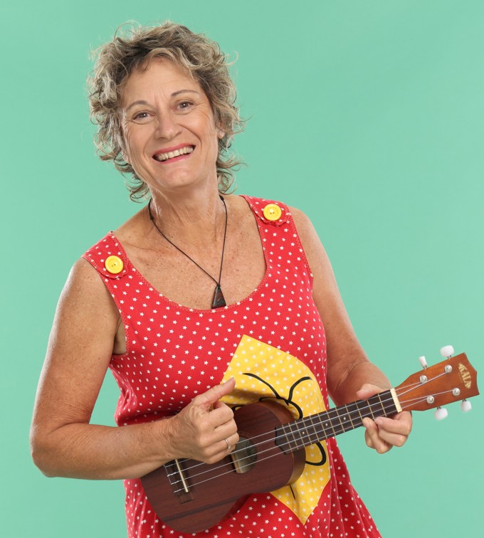 Kath Bee Promo Pic_gma3ukgb.jpg