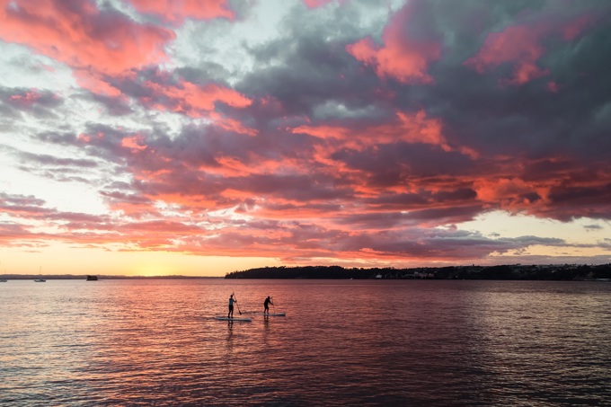 Gettyimages Waitakere Sunset 1207596045