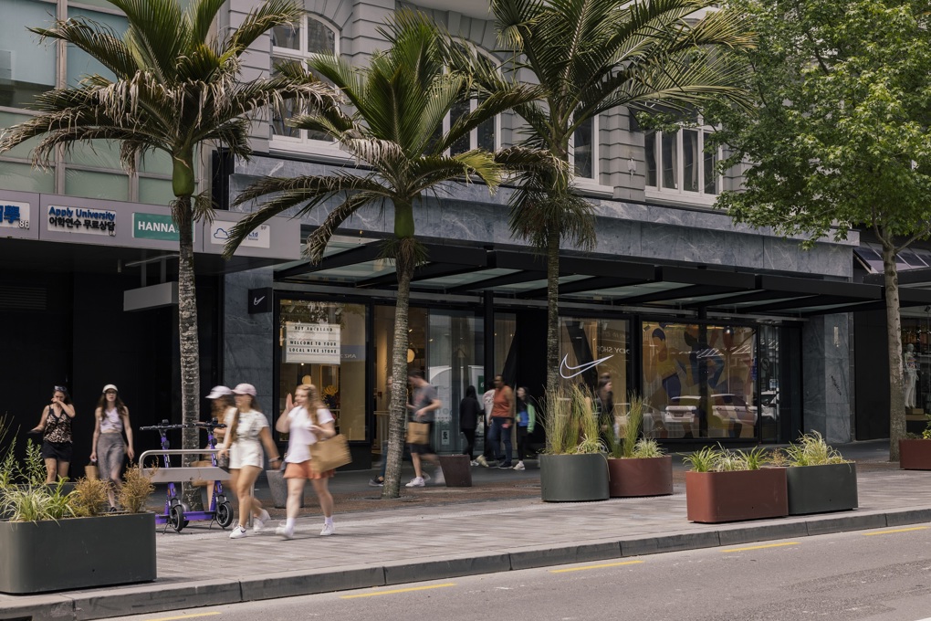 24.11.22 Q St Walkers Resize