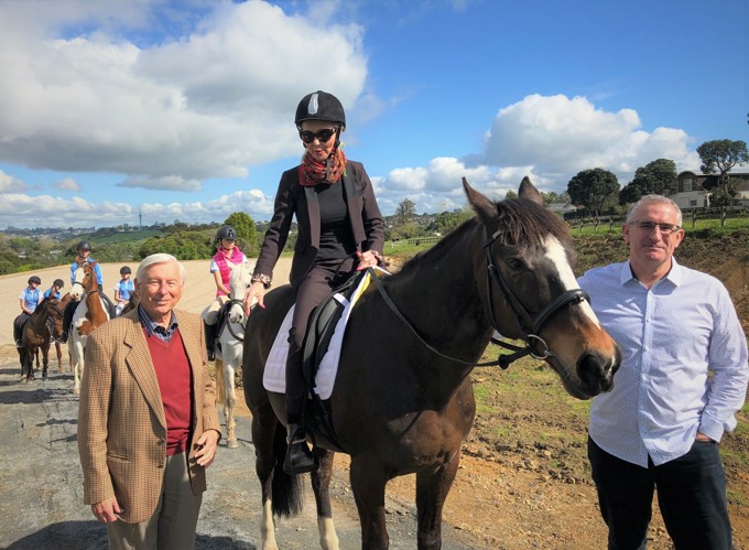 Meadowbank Pony Club gets a helping hand