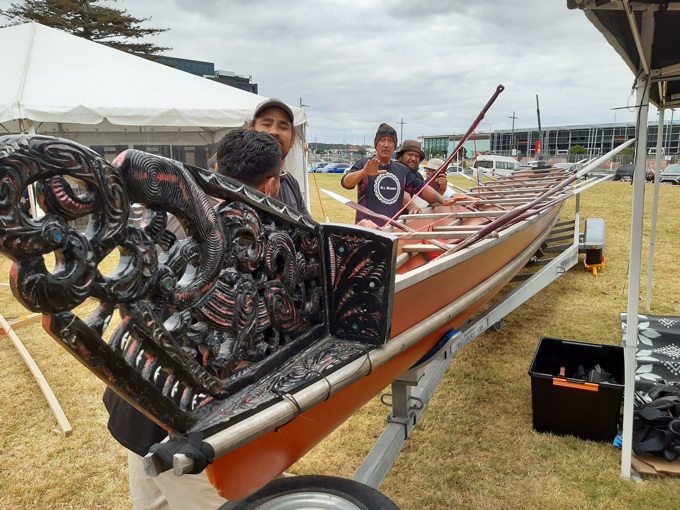 Waka workshops with the people of Moana (1)