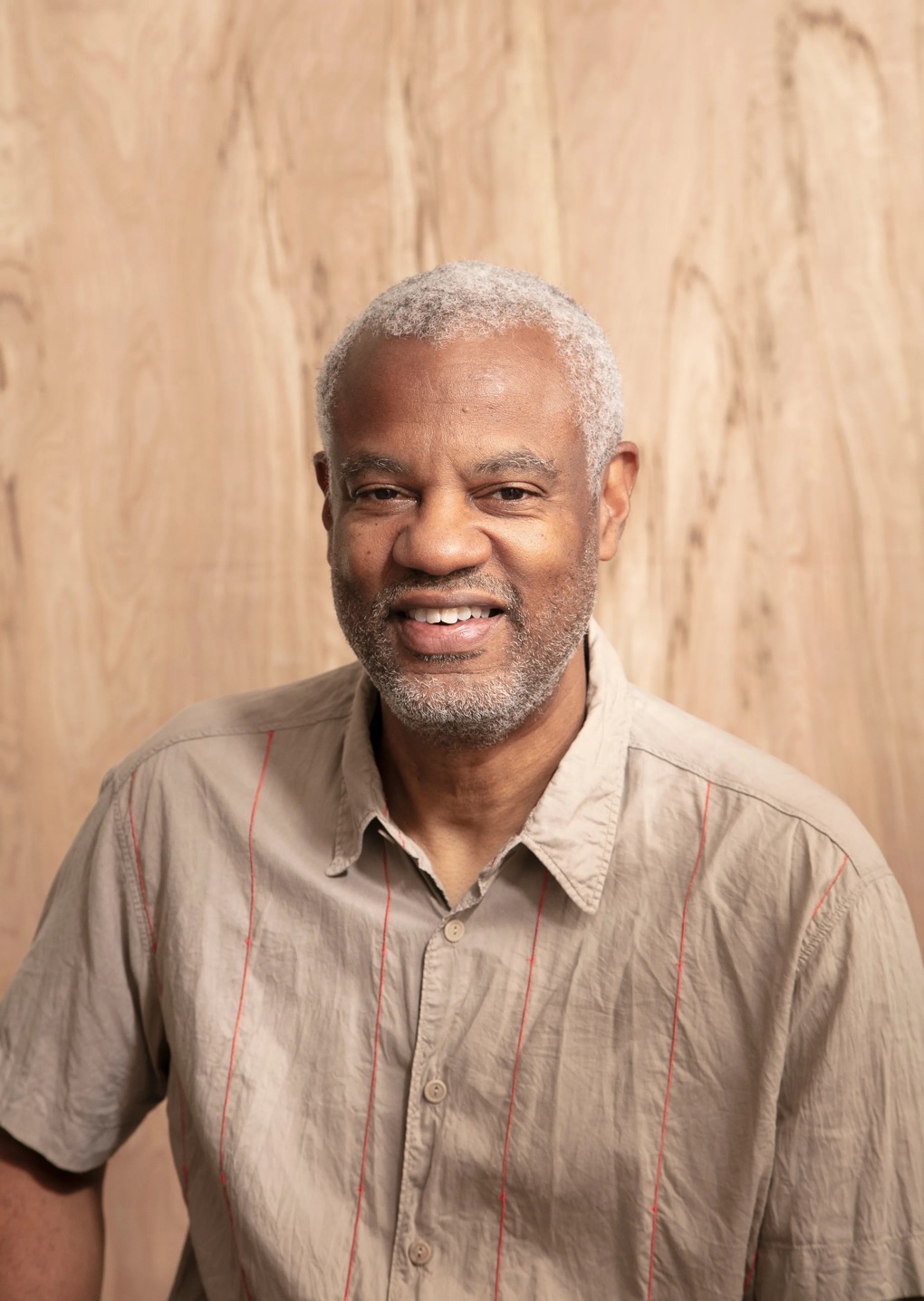 Hamza Walker Wins 2026 Audrey Irmas Award for Curatorial ... (1)_gb2533ts.jpeg