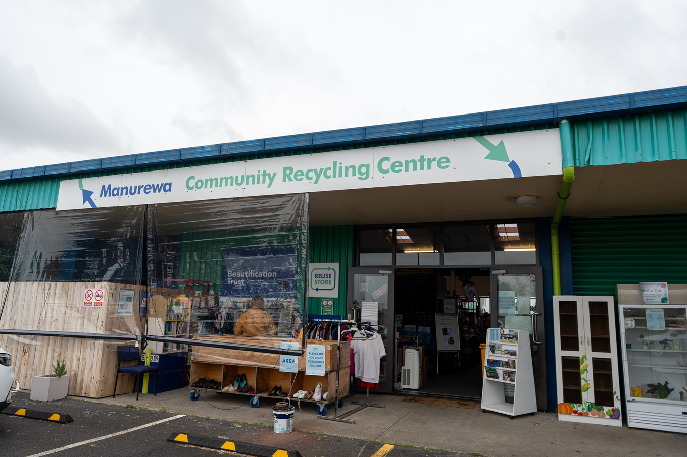 The entrance to the Manurewa Community Recycling Centre.