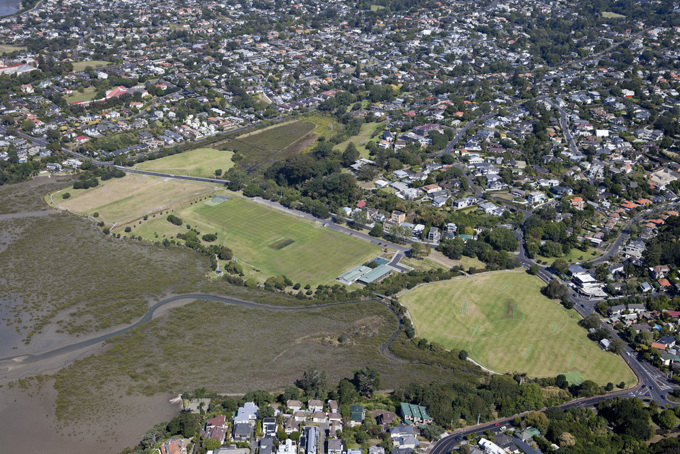 Thomas Bloodworth Park And Shore Road Reserve