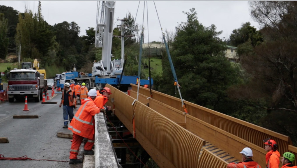New pedestrian and cycle bridge for Matakana