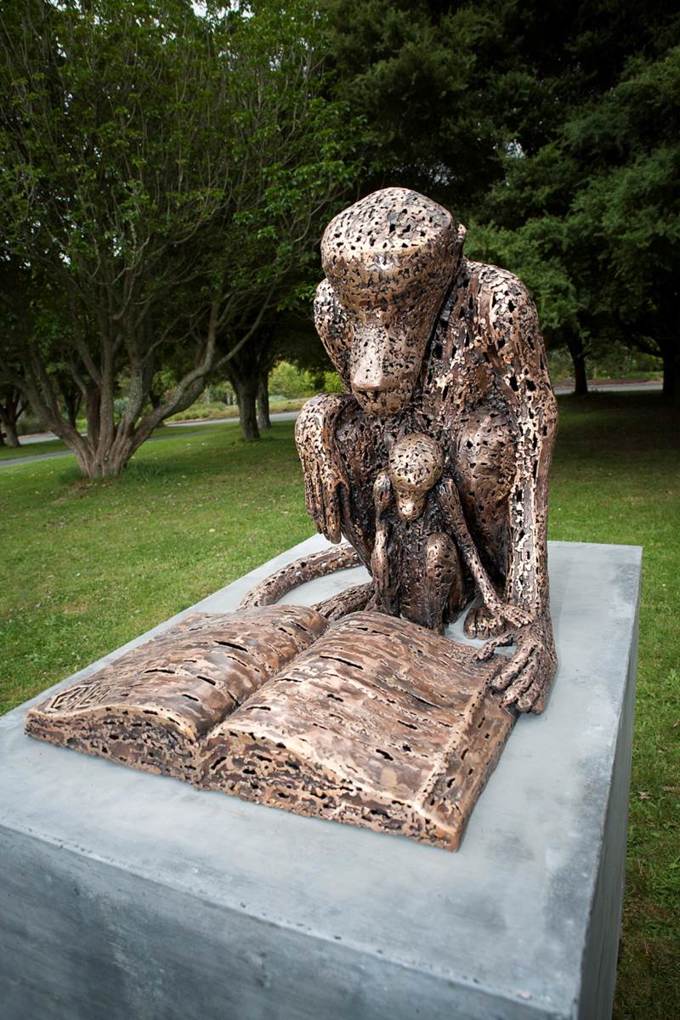 Sculptor of the week - Lucy Bucknall