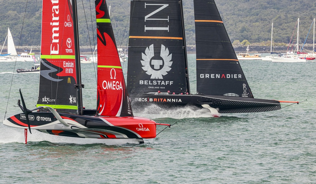 Thousands turn out for weekend's sailing