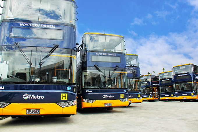 Double-deckers coming to harbour bridge