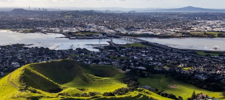 2 Te Pane O Te Mataoho0 Carousel