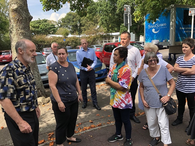 Papakura Art Group needs a hand