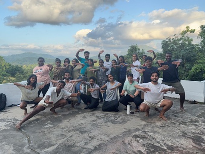 Response 105 Rhythm Of Sri Lanka Dance, Food And Crafts