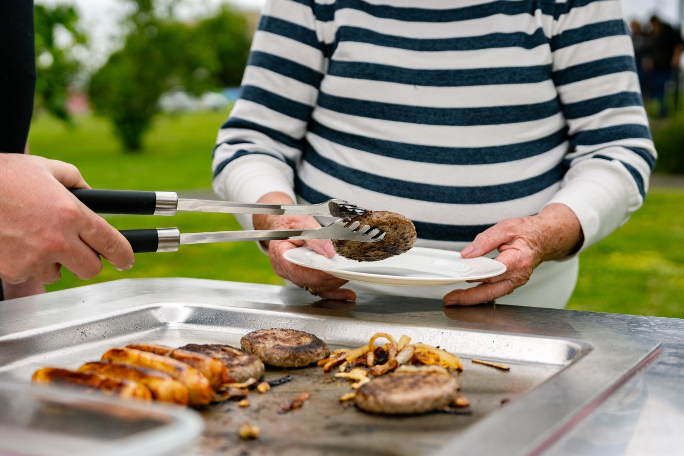 The Auckland Council public barbecues have easy-to-follow instructions.