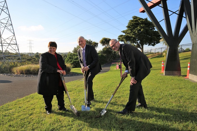 New Lynn to Avondale shared path underway (2)
