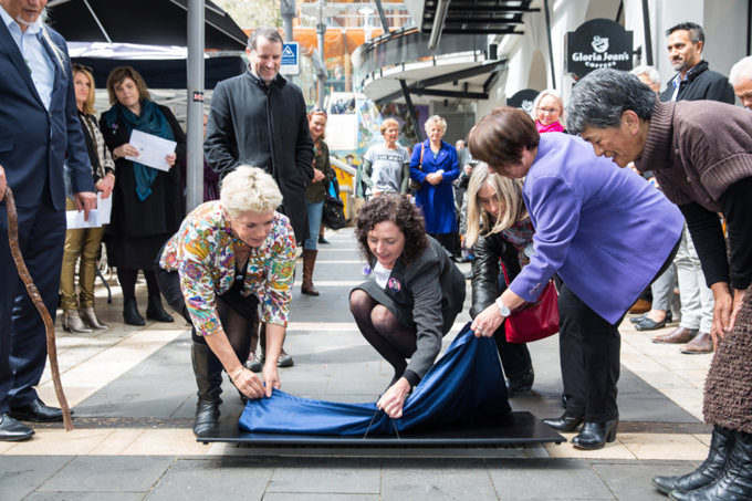 Suffragettes recognised (2).jpg