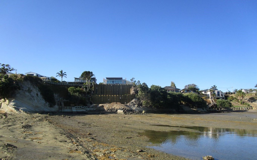 Council Warns Waterfront Property Owners 2