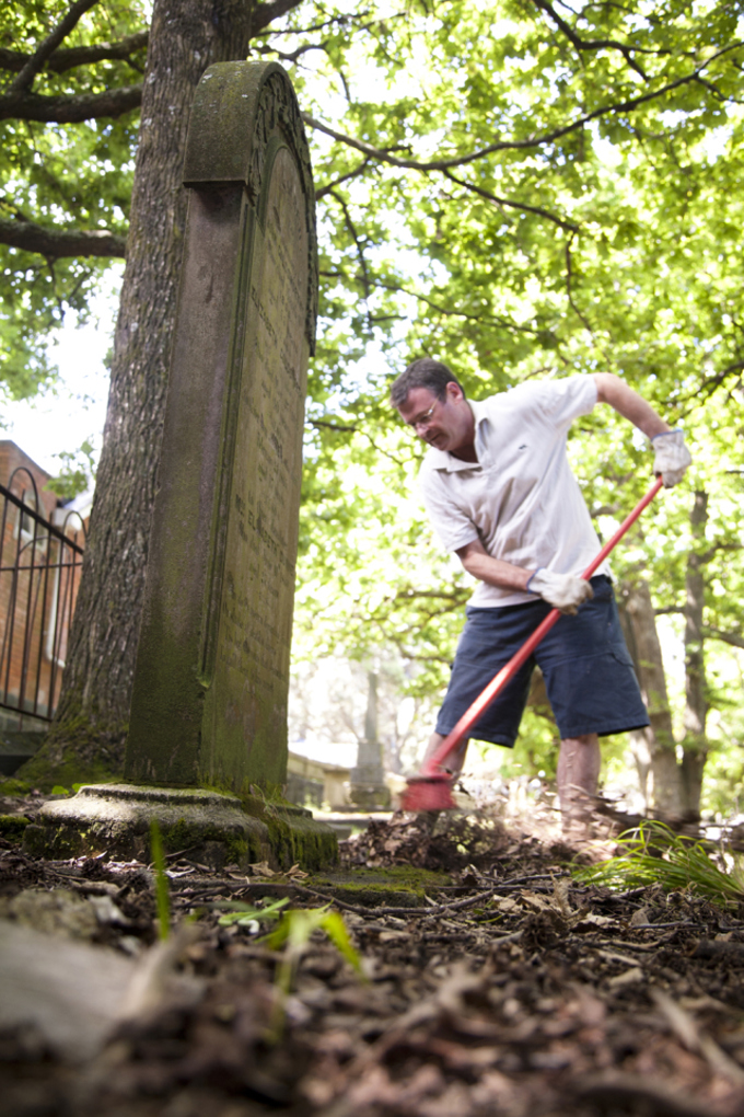 Plenty of life at Symonds Street Cemetery.jpg