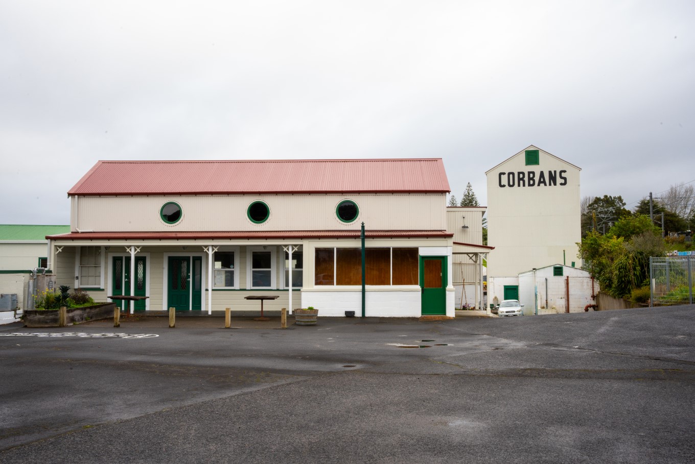 Corban Estate Arts Centre outside photo. 