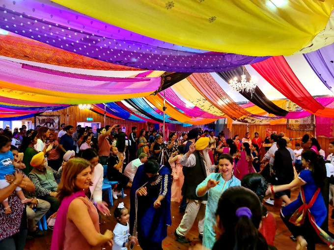 Colours of renewal light up landmarks for Diwali Festival (1)