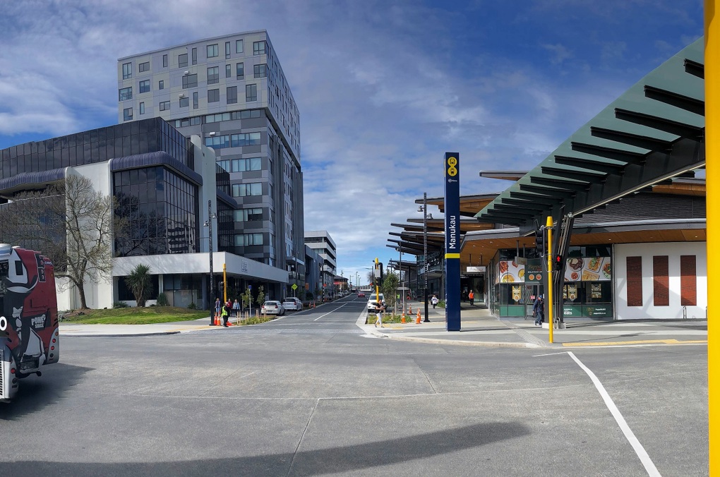 Celebrations in Manukau to mark Putney Way upgrade (1)