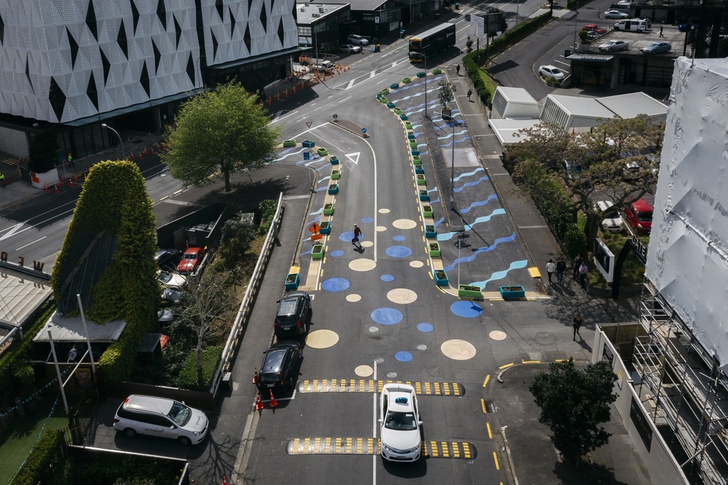 Colourful streetscape makes Sale Street safer for all (3)