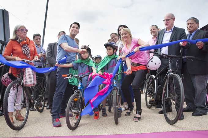 Auckland lights up 2