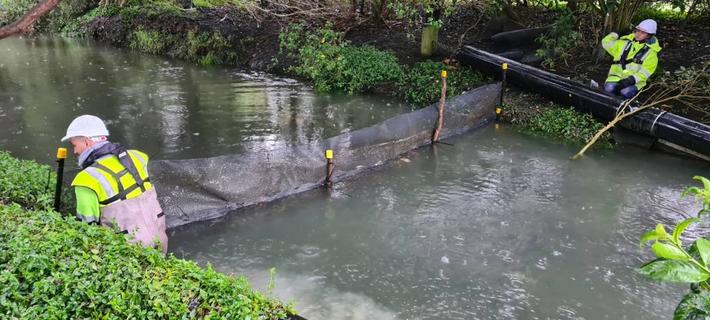 Amphibious dredge put to work at Waiatarua