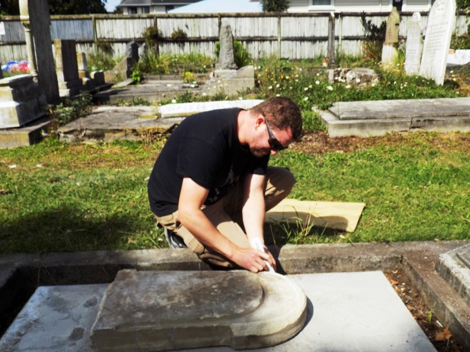 The mystery of Florence Owen's headstone (8)