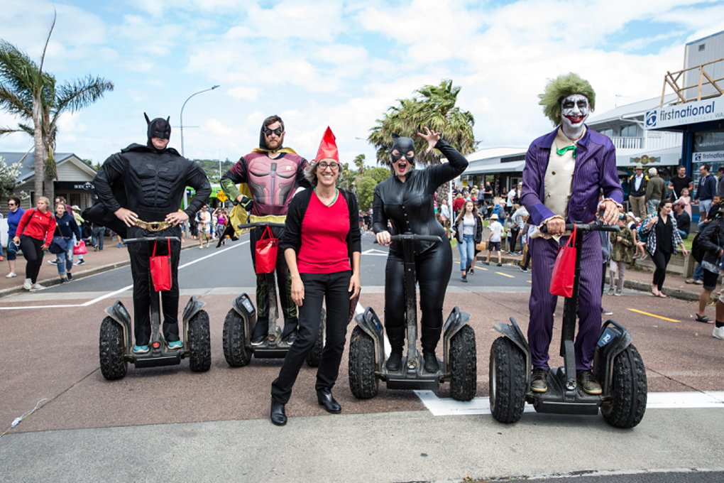 Waiheke parade (3)