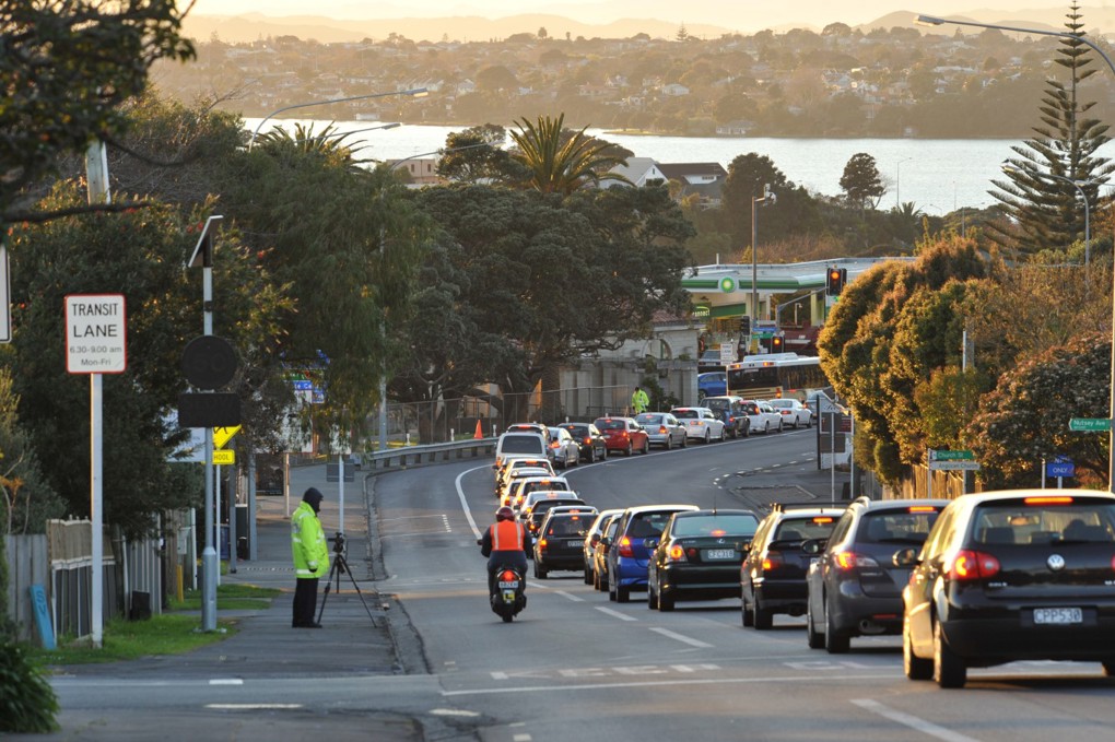 Onewa Rd