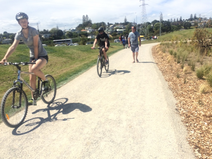Great turnout for Onehunga foreshore opening 11.jpg