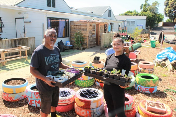 Koia Teinakore and Grace Harwood