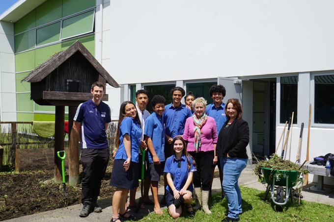 Planting for knowledge, health and our environment1