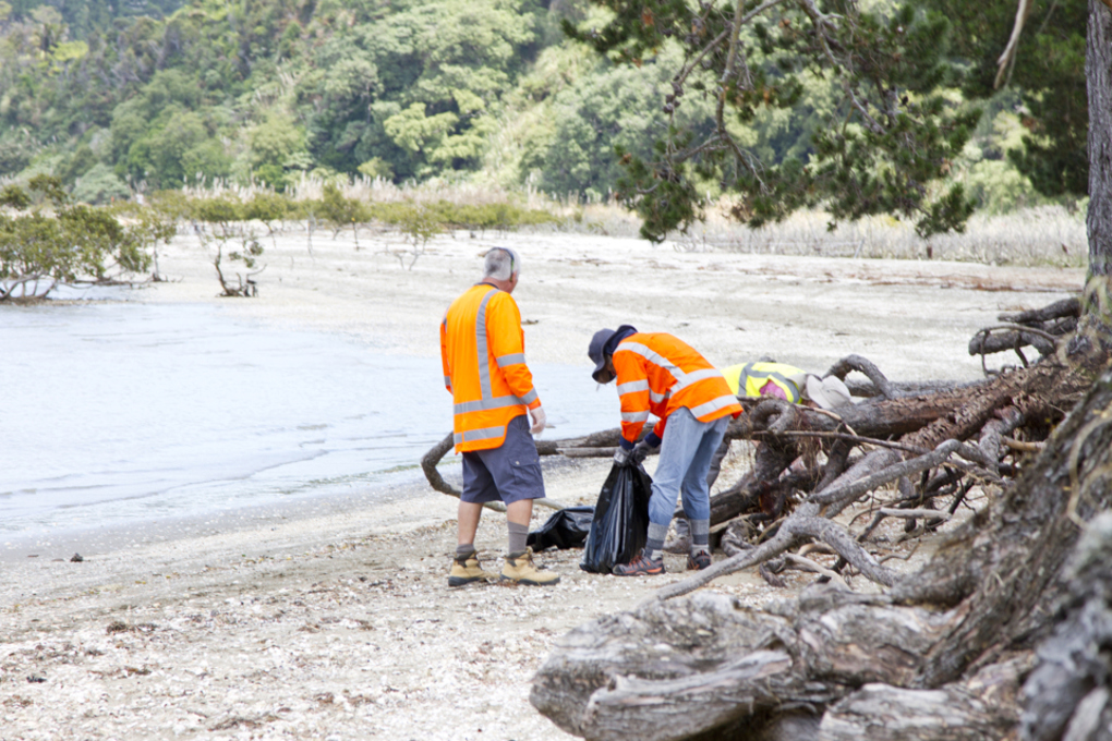 Rubbish collectors all at sea