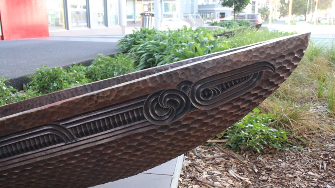 Tauranga Waka sculptures 03