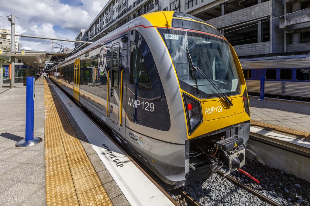 Electric train.jpg